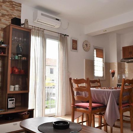 Apartment Manigo Supetar Bagian luar foto