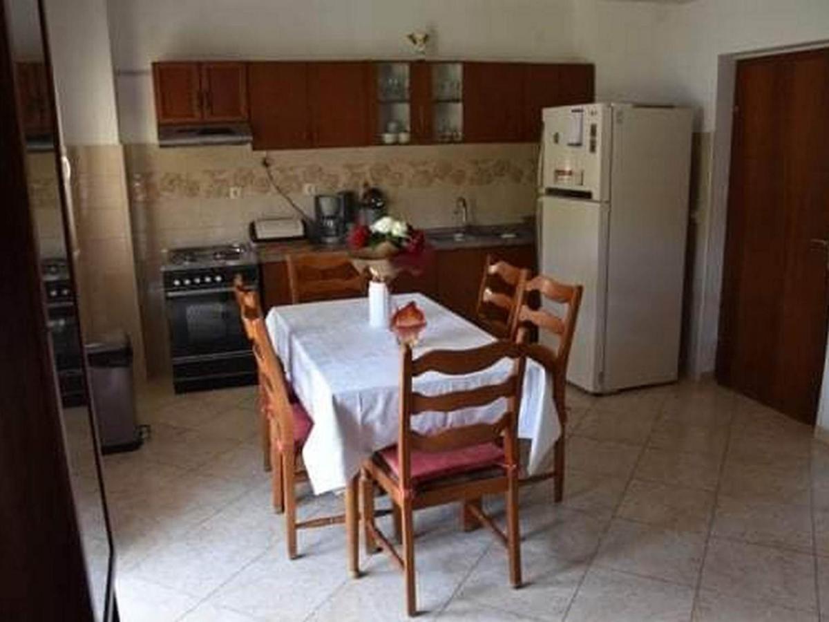 Apartment Manigo Supetar Bagian luar foto