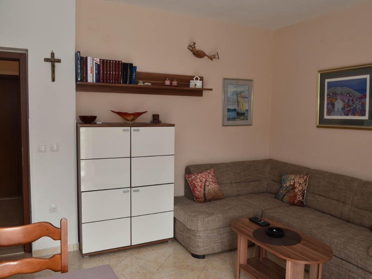 Apartment Manigo Supetar Bagian luar foto