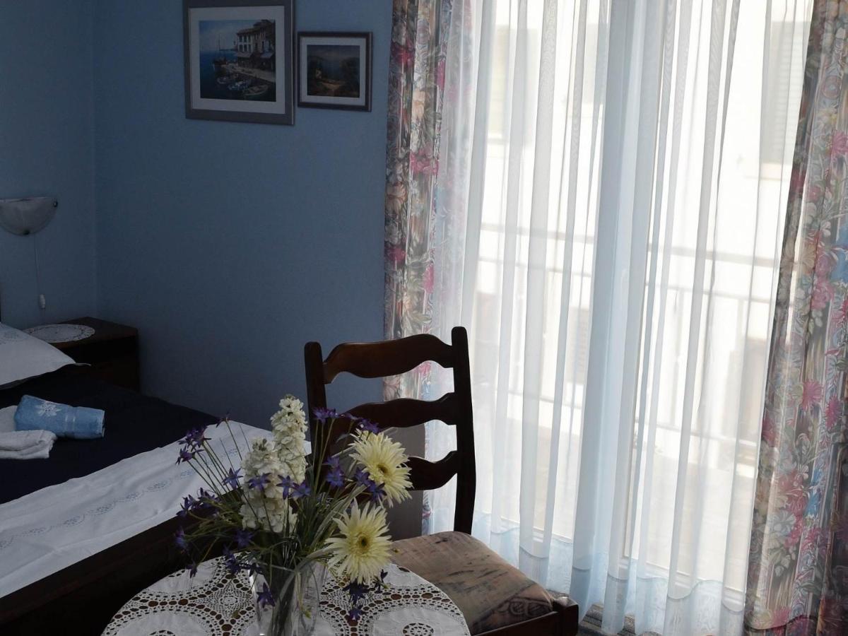 Apartment Manigo Supetar Bagian luar foto