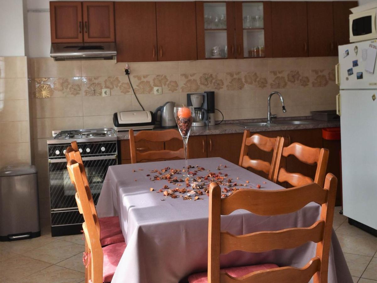 Apartment Manigo Supetar Bagian luar foto