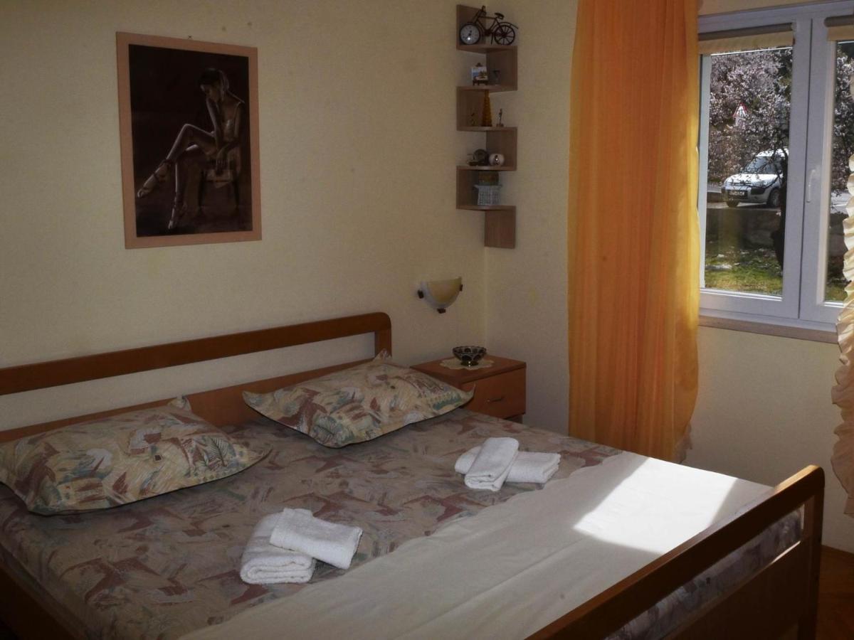 Apartment Manigo Supetar Bagian luar foto