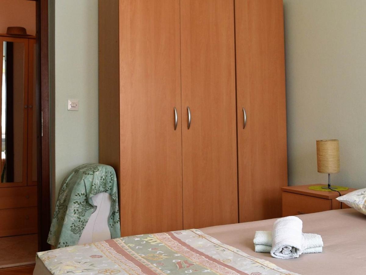 Apartment Manigo Supetar Bagian luar foto