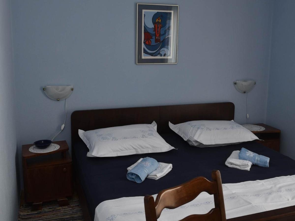 Apartment Manigo Supetar Bagian luar foto